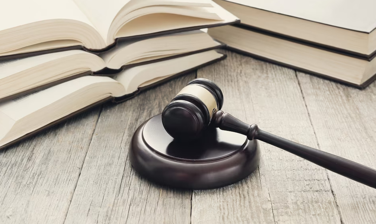 Czy można przyjąć lub odrzucić spadek bez prowadzenia postępowania sądowego?